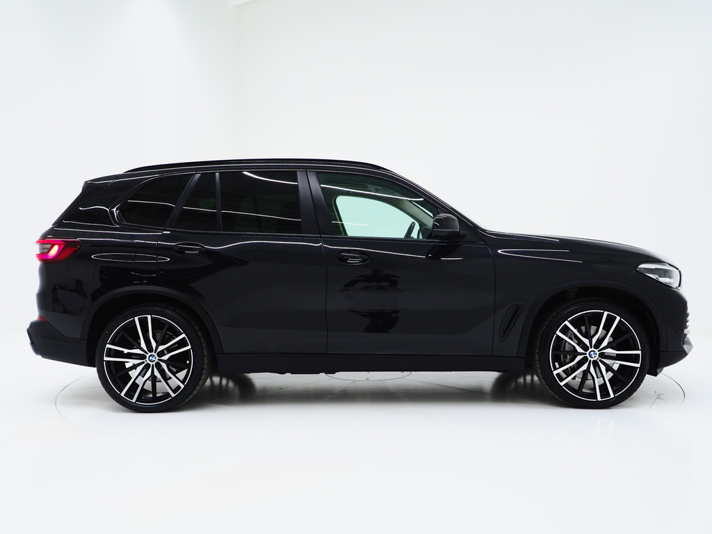 BMW X5 xDrive45e Full Black 10