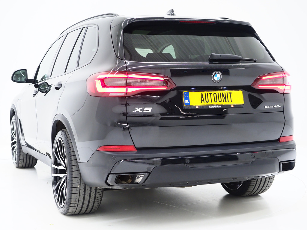 BMW X5 xDrive45e Full Black 42