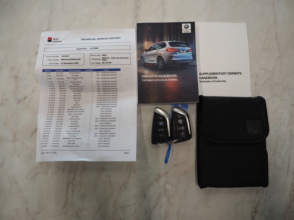 BMW X5 xDrive45e Full Black 7
