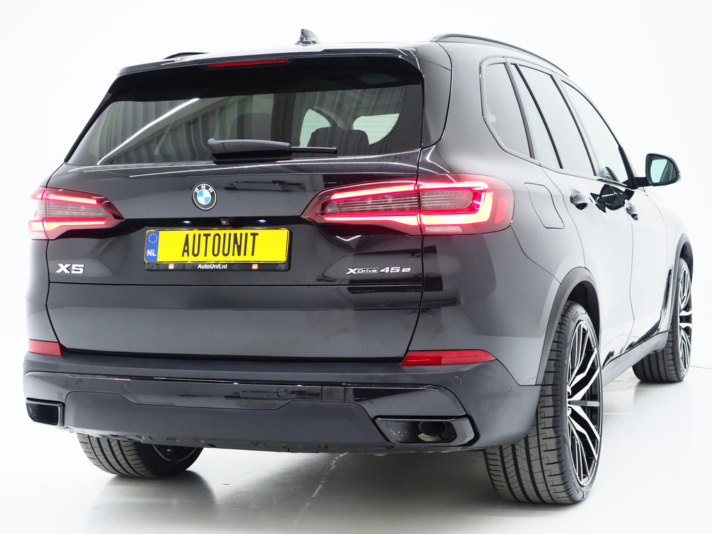 BMW X5 xDrive45e Full Black 9