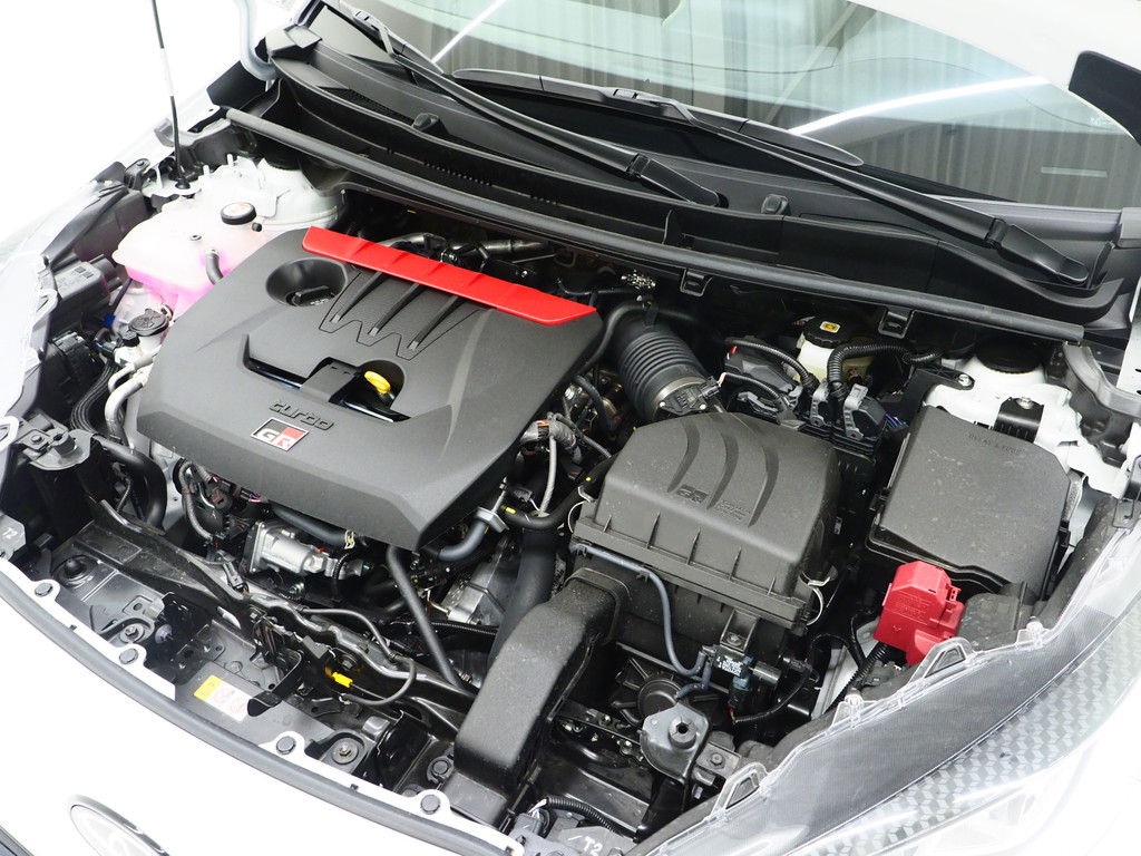 Toyota Yaris 1.6 GR Performance 37
