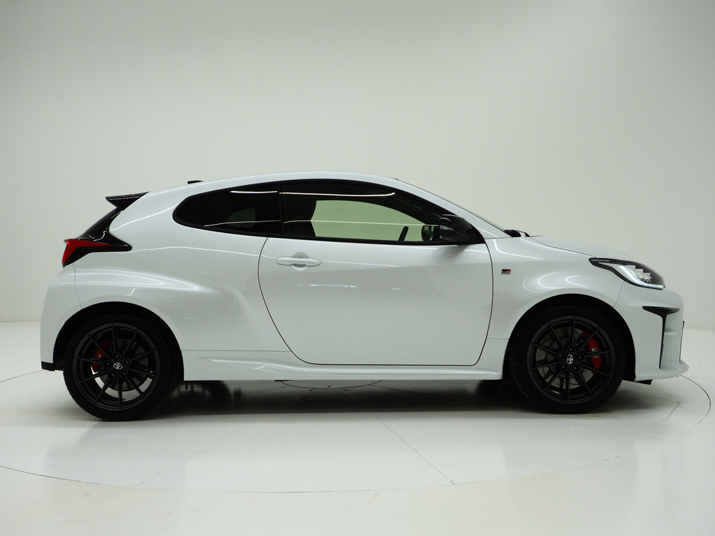 Toyota Yaris 1.6 GR Performance 8