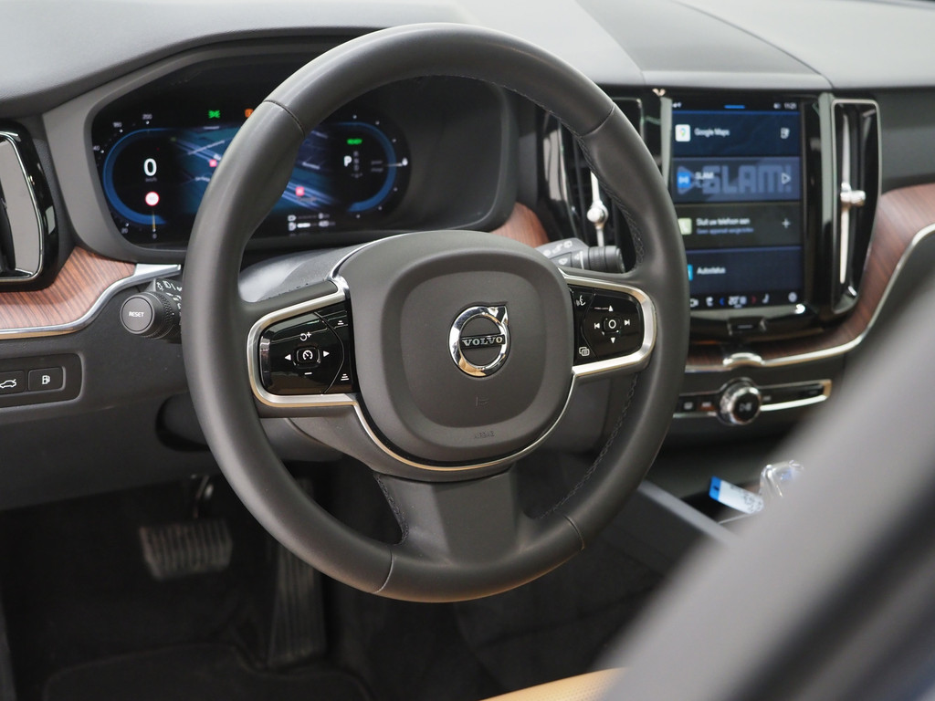 Volvo XC60 2.0 T6 Recharge AWD Ultimate Long Range 18