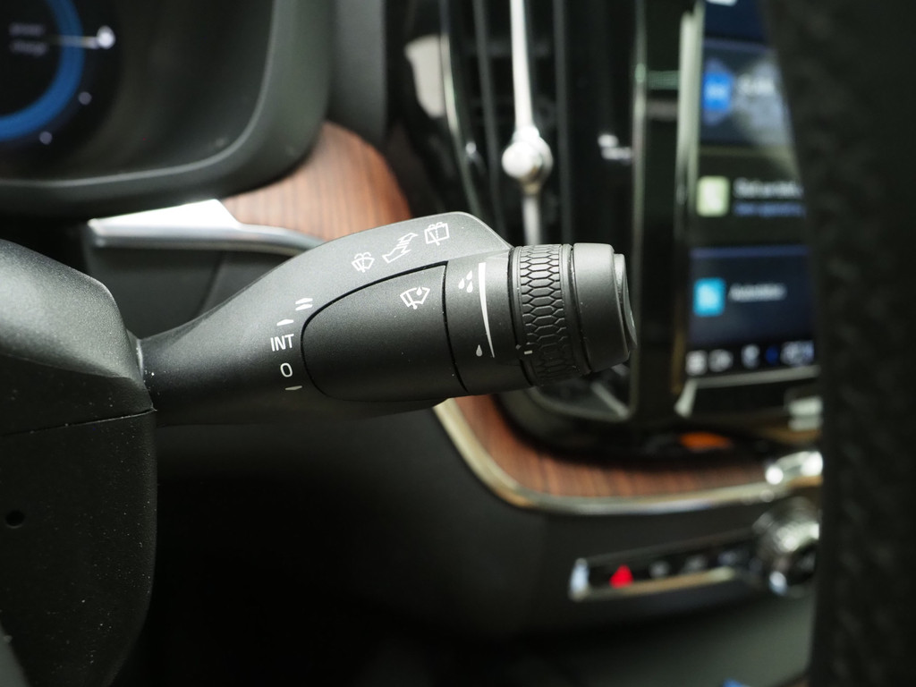 Volvo XC60 2.0 T6 Recharge AWD Ultimate Long Range 25