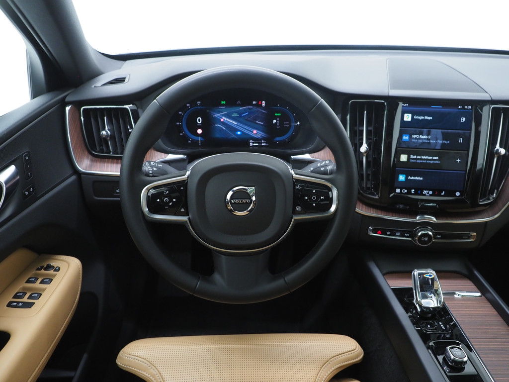 Volvo XC60 2.0 T6 Recharge AWD Ultimate Long Range 37