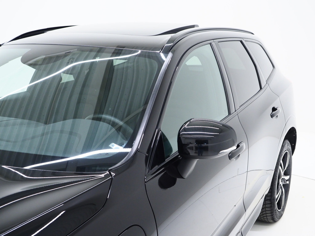 Volvo XC60 2.0 T8 Twin Engine AWD R-Design 13