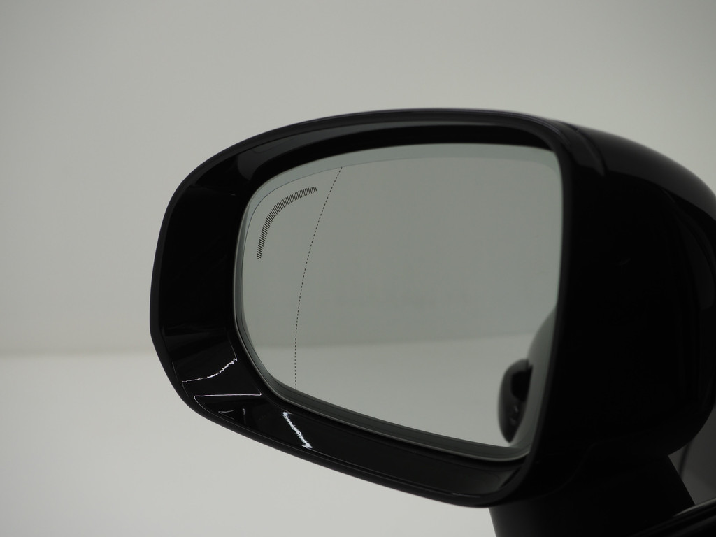 Volvo XC60 2.0 T8 Twin Engine AWD R-Design 15