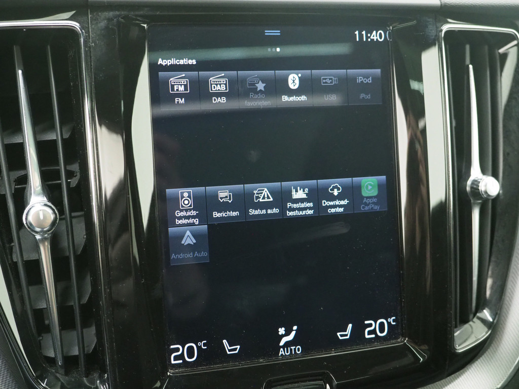 Volvo XC60 2.0 T8 Twin Engine AWD R-Design 30