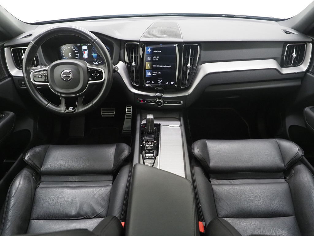 Volvo XC60 2.0 T8 Twin Engine AWD R-Design 4