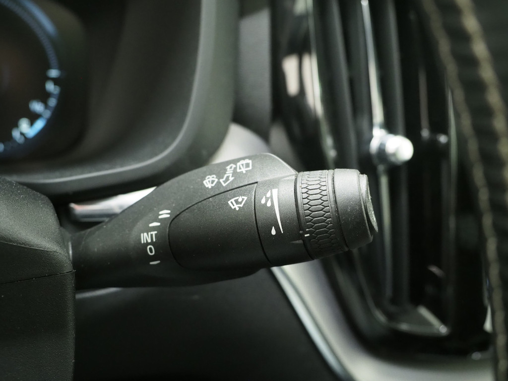 Volvo XC60 2.0 T8 Twin Engine AWD R-Design 67