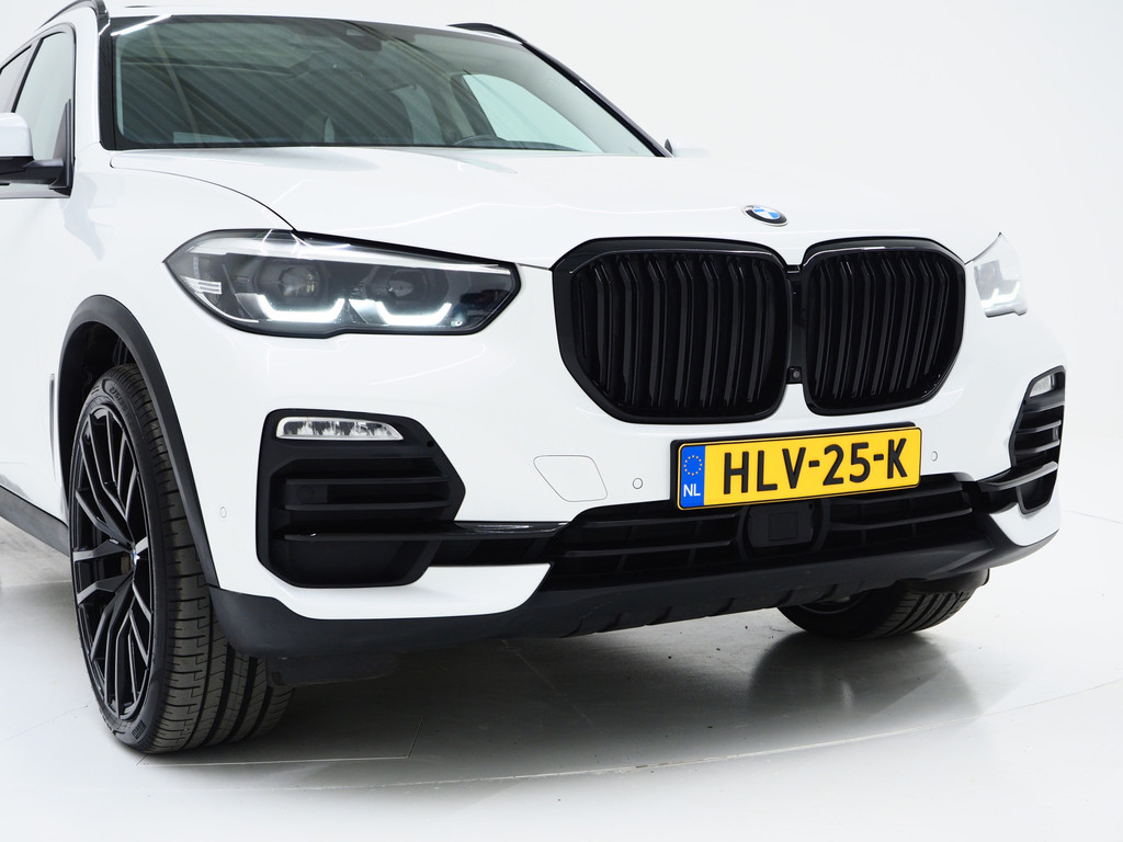 BMW X5 xDrive45e Full Black 12