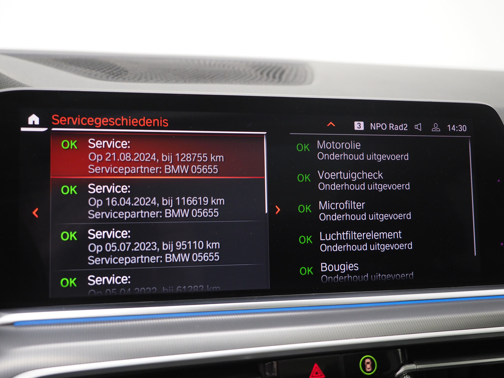 BMW X5 xDrive45e Full Black 32