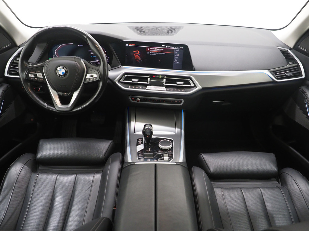BMW X5 xDrive45e Full Black 4