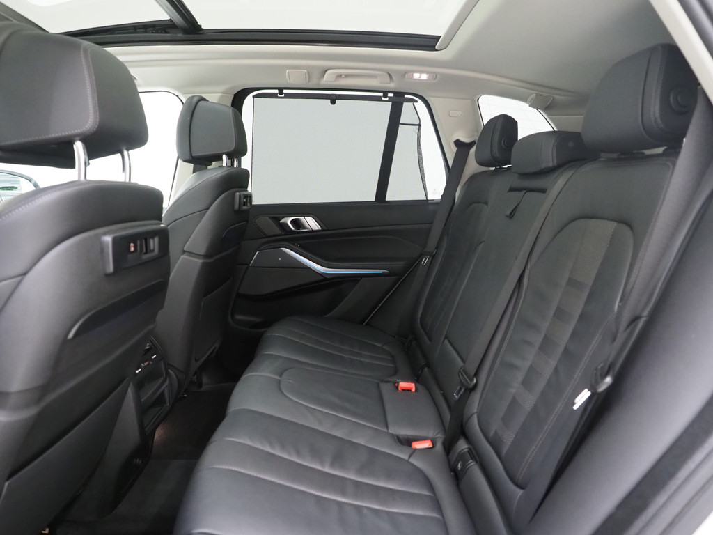 BMW X5 xDrive45e Full Black 40