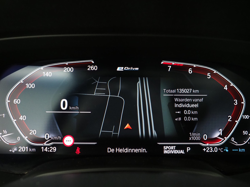 BMW X5 xDrive45e Full Black 73