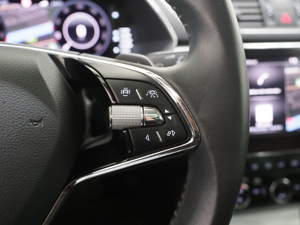 Škoda Superb Combi 1.4 TSI iV 218PK 19
