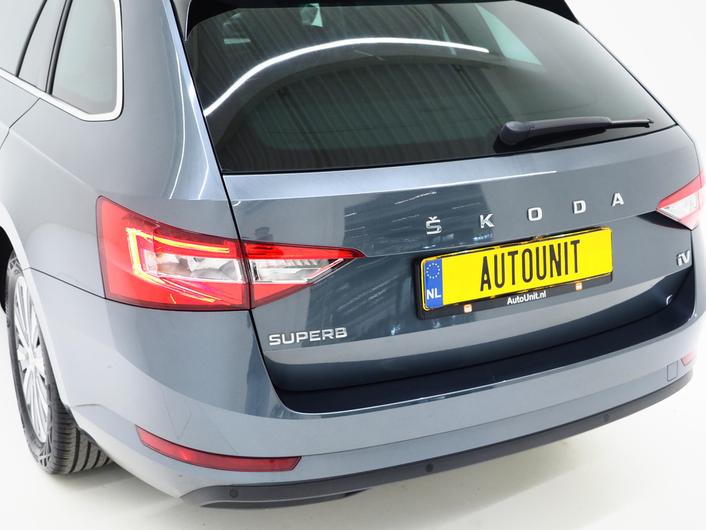 Škoda Superb Combi 1.4 TSI iV 218PK 6