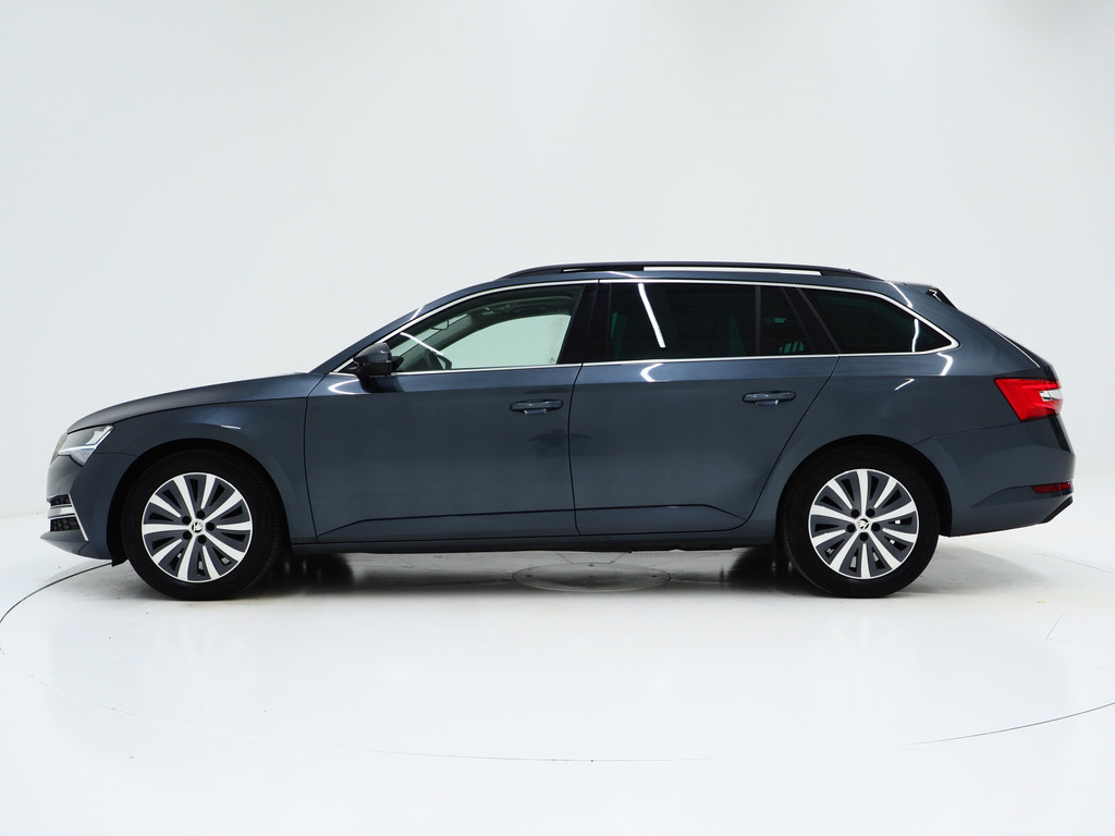 Škoda Superb Combi 1.4 TSI iV 218PK 9