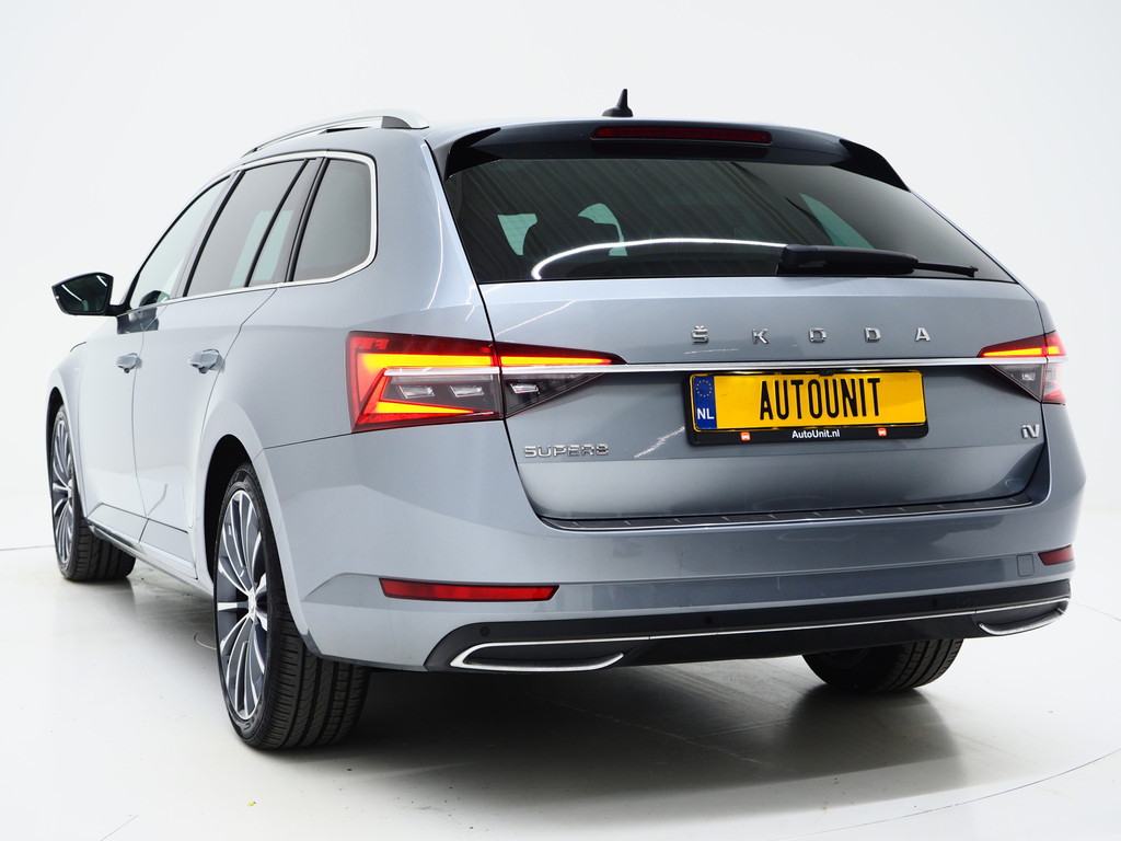 Škoda Superb Combi 1.4 TSI iV Laurin & Klement 2