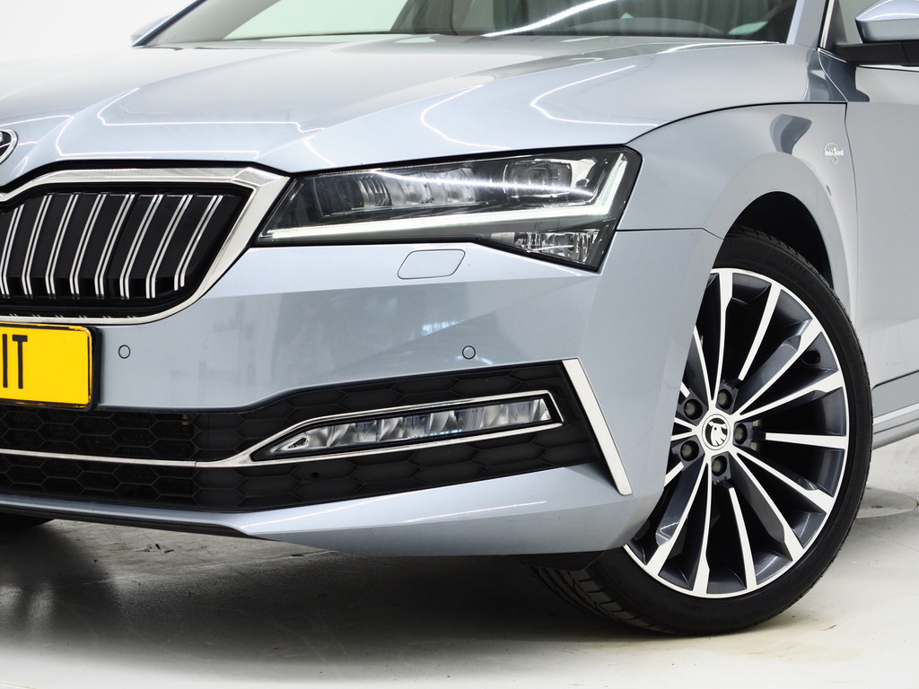 Škoda Superb Combi 1.4 TSI iV Laurin & Klement 48