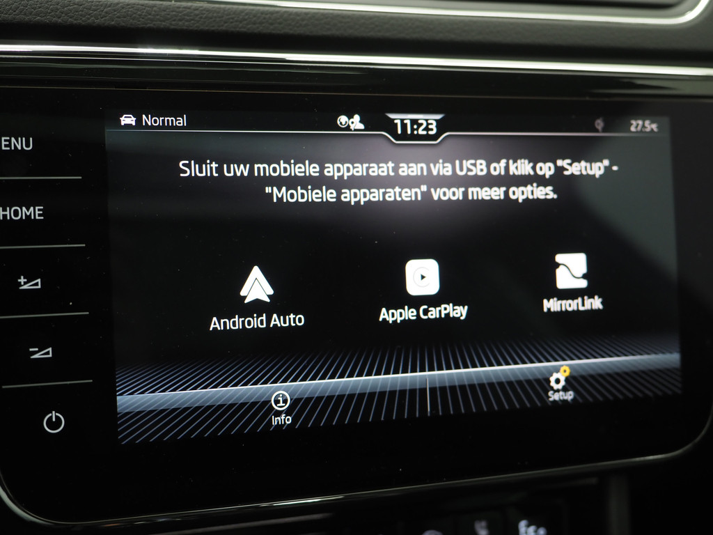Škoda Superb Combi 1.4 TSI iV Laurin & Klement 72