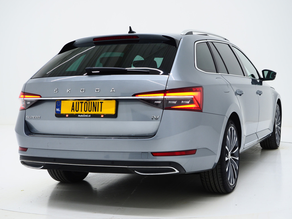 Škoda Superb Combi 1.4 TSI iV Laurin & Klement 8