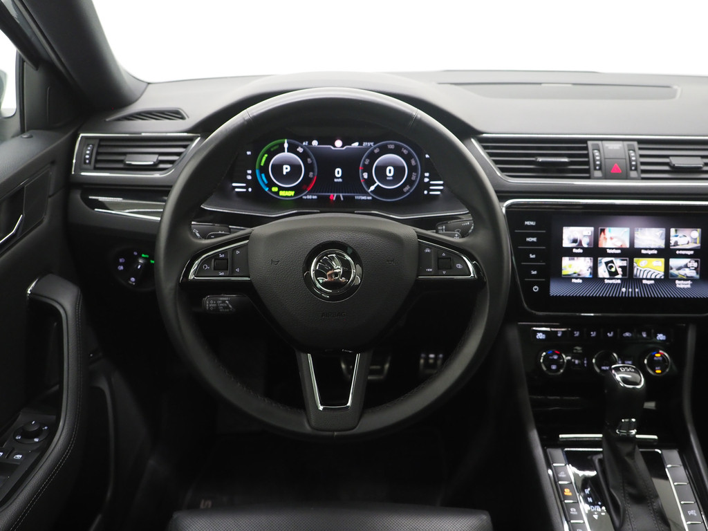 Škoda Superb Combi 1.4 TSI iV Laurin & Klement 81