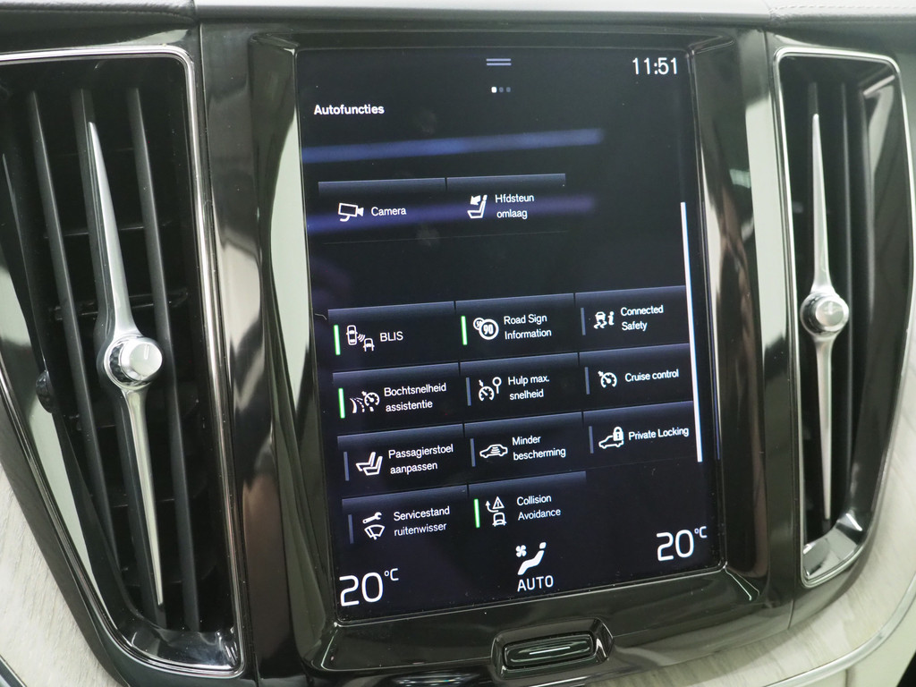 Volvo XC60 2.0 Recharge T8 AWD Inscription 31