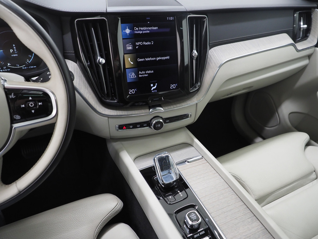 Volvo XC60 2.0 Recharge T8 AWD Inscription 33
