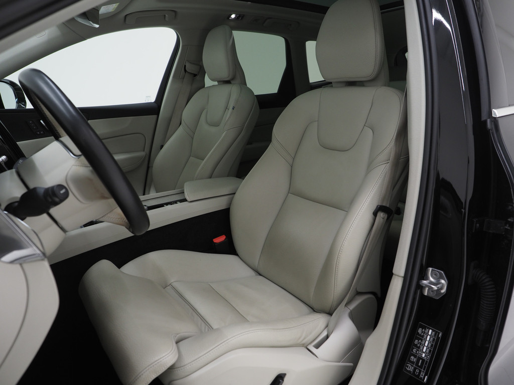 Volvo XC60 2.0 Recharge T8 AWD Inscription 42