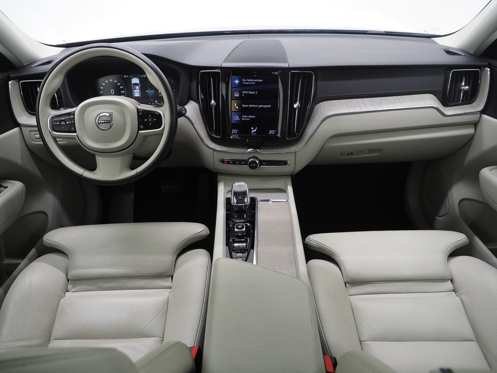 Volvo XC60 2.0 Recharge T8 AWD Inscription 43