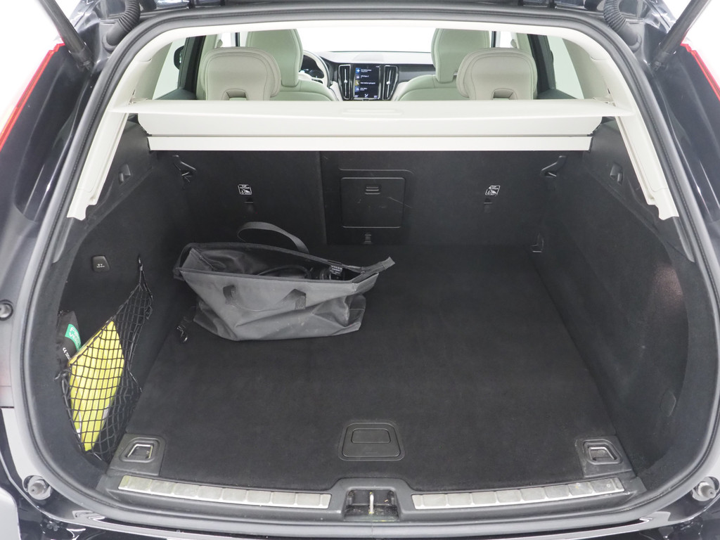 Volvo XC60 2.0 Recharge T8 AWD Inscription 76