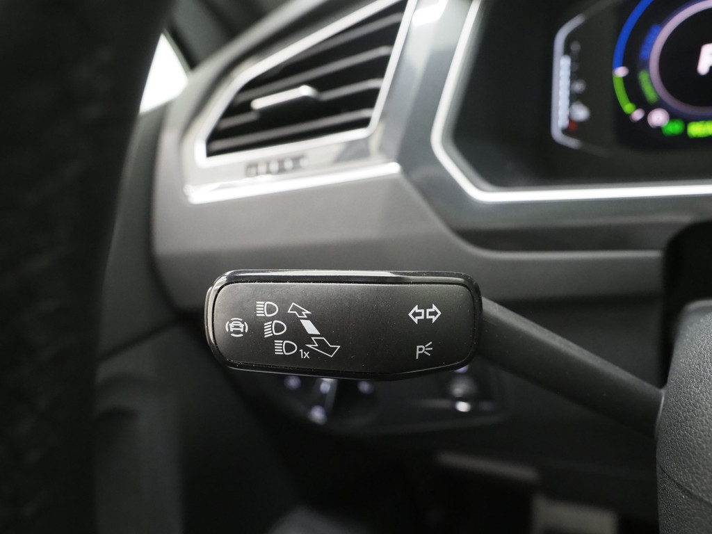 Volkswagen Tiguan 1.4 TSI eHybrid R-Line Exclusive 59