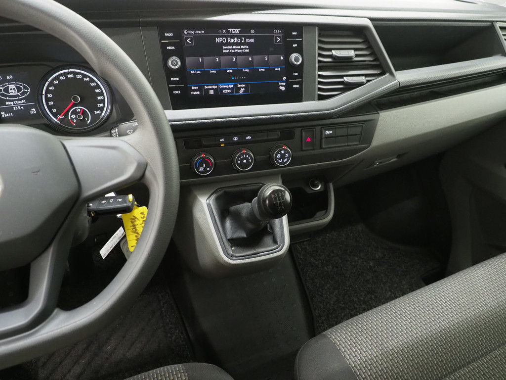 Volkswagen Transporter 2.0 TDI L2H1 30 DC Comfortline 28