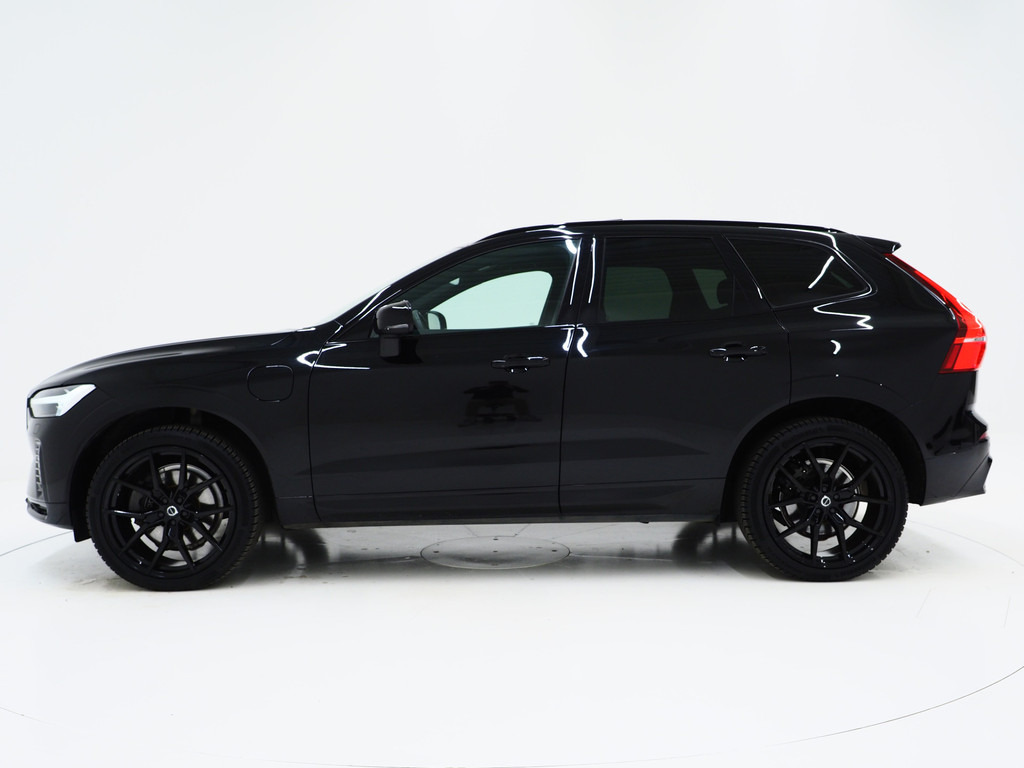 Volvo XC60 2.0 T8 Recharge AWD R-Design Dark 1
