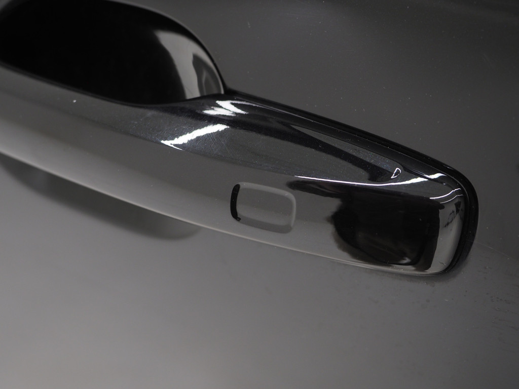 Volvo XC60 2.0 T8 Recharge AWD R-Design Dark 14