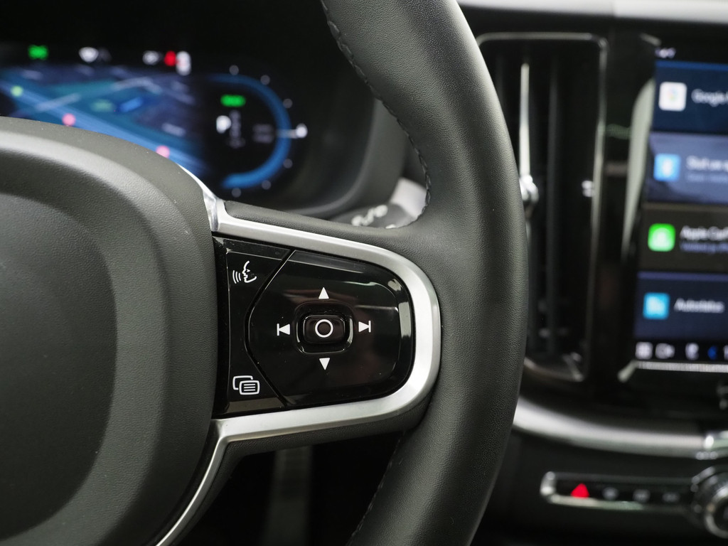 Volvo XC60 2.0 T8 Recharge AWD R-Design Dark 22