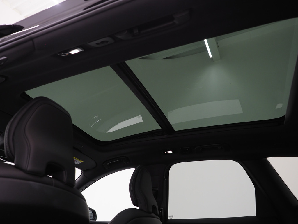 Volvo XC60 2.0 T8 Recharge AWD R-Design Dark 38
