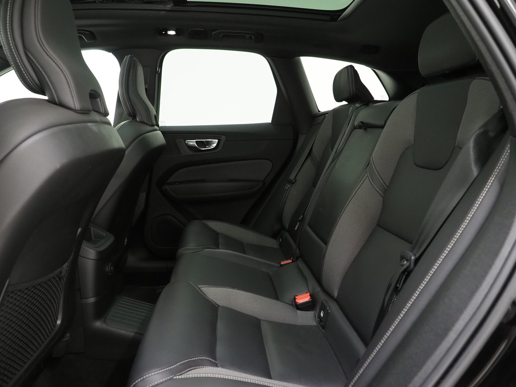 Volvo XC60 2.0 T8 Recharge AWD R-Design Dark 78