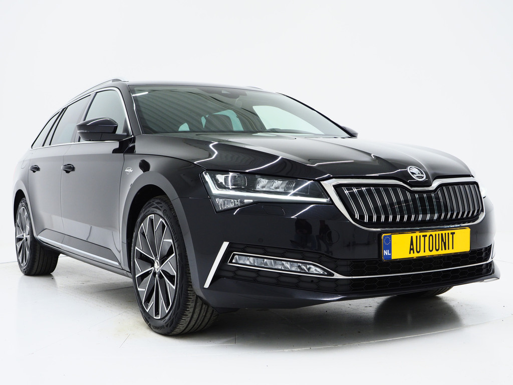 Škoda Superb Combi 1.4 TSI iV Laurin & Klement 10