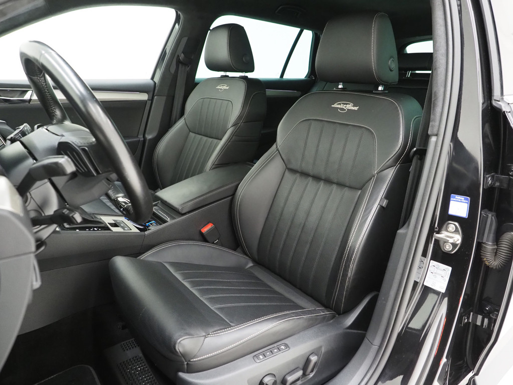 Škoda Superb Combi 1.4 TSI iV Laurin & Klement 3