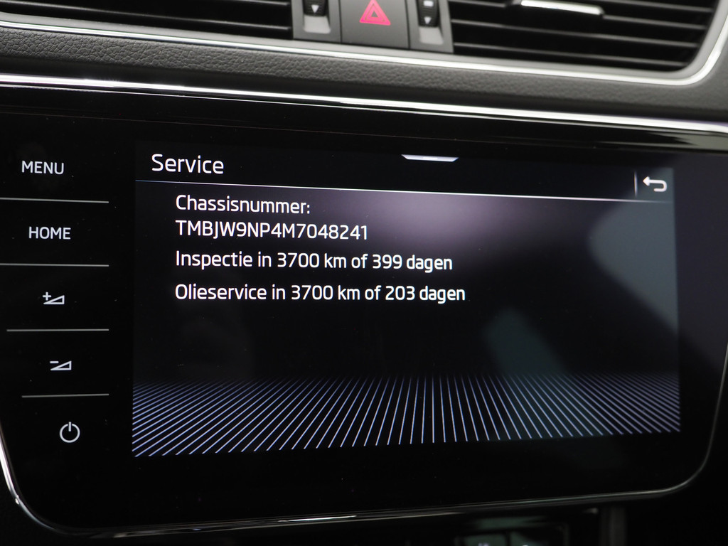 Škoda Superb Combi 1.4 TSI iV Laurin & Klement 32