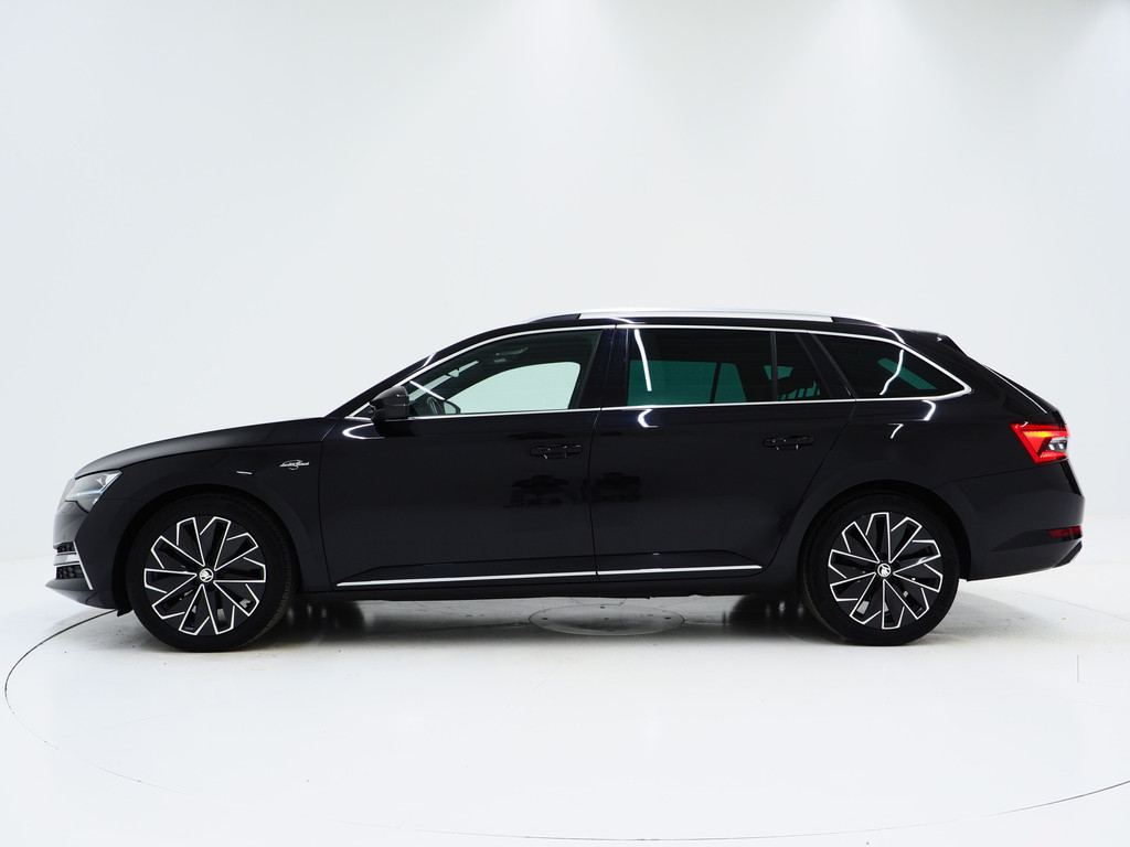Škoda Superb Combi 1.4 TSI iV Laurin & Klement 45