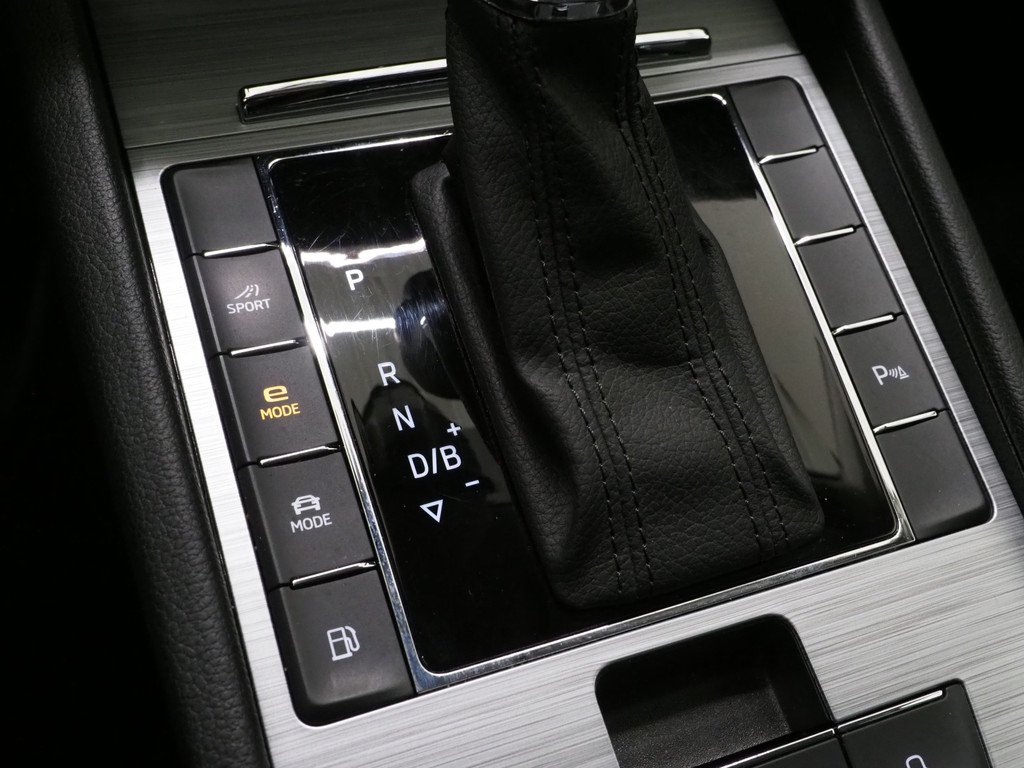 Škoda Superb 1.4 TSI iV 218PK 67