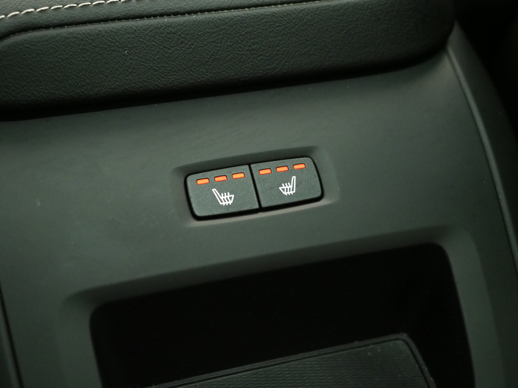 Volvo XC60 2.0 T8 AWD Polestar Engineered Long Range 36