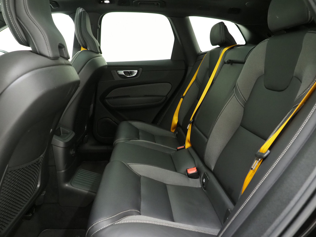 Volvo XC60 2.0 T8 AWD Polestar Engineered Long Range 38