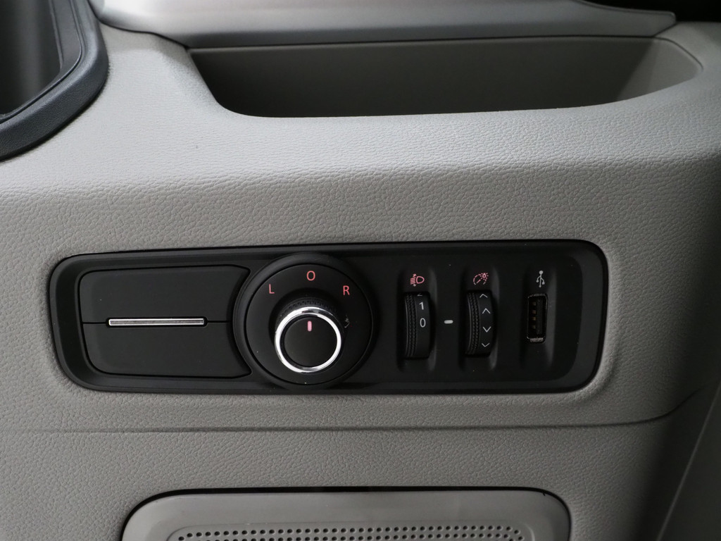 Maxus Deliver 9 2.0 CIT L3H2 Luxe 3 Zits 16