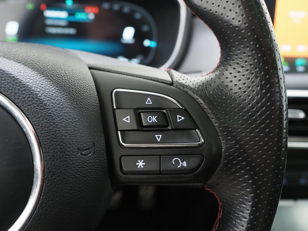 MG EHS 1.5 TGDI Luxury 23