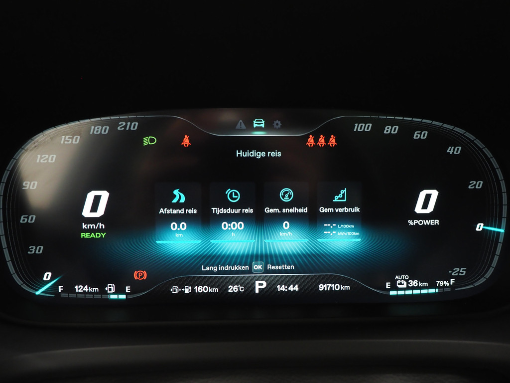 MG EHS 1.5 TGDI Luxury 25