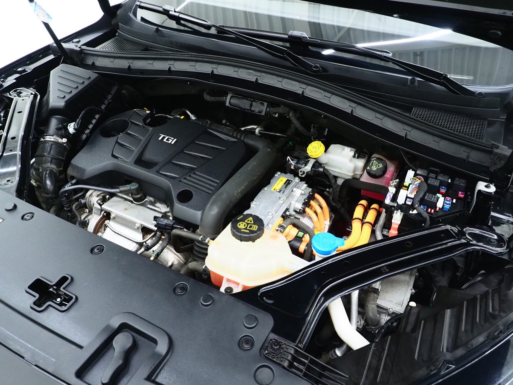 MG EHS 1.5 TGDI Luxury 6